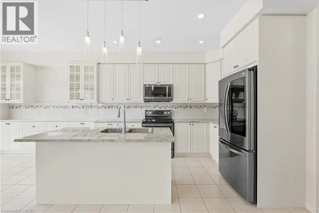 35 ROYAL COACHMAN Way