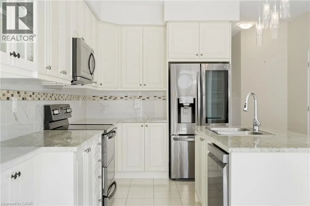 35 ROYAL COACHMAN Way