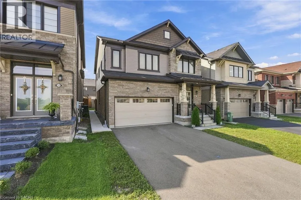 35 ROYAL COACHMAN Way