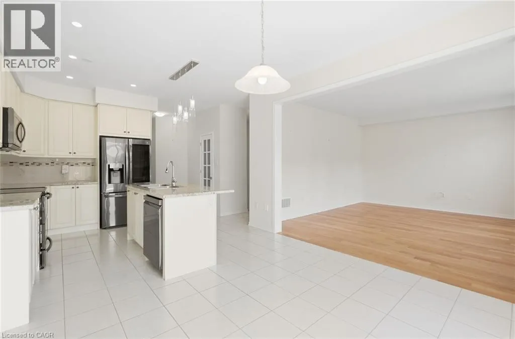 35 ROYAL COACHMAN Way