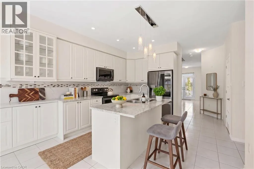 35 ROYAL COACHMAN Way