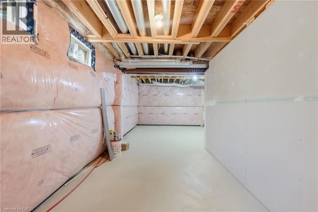 35 ROYAL COACHMAN Way