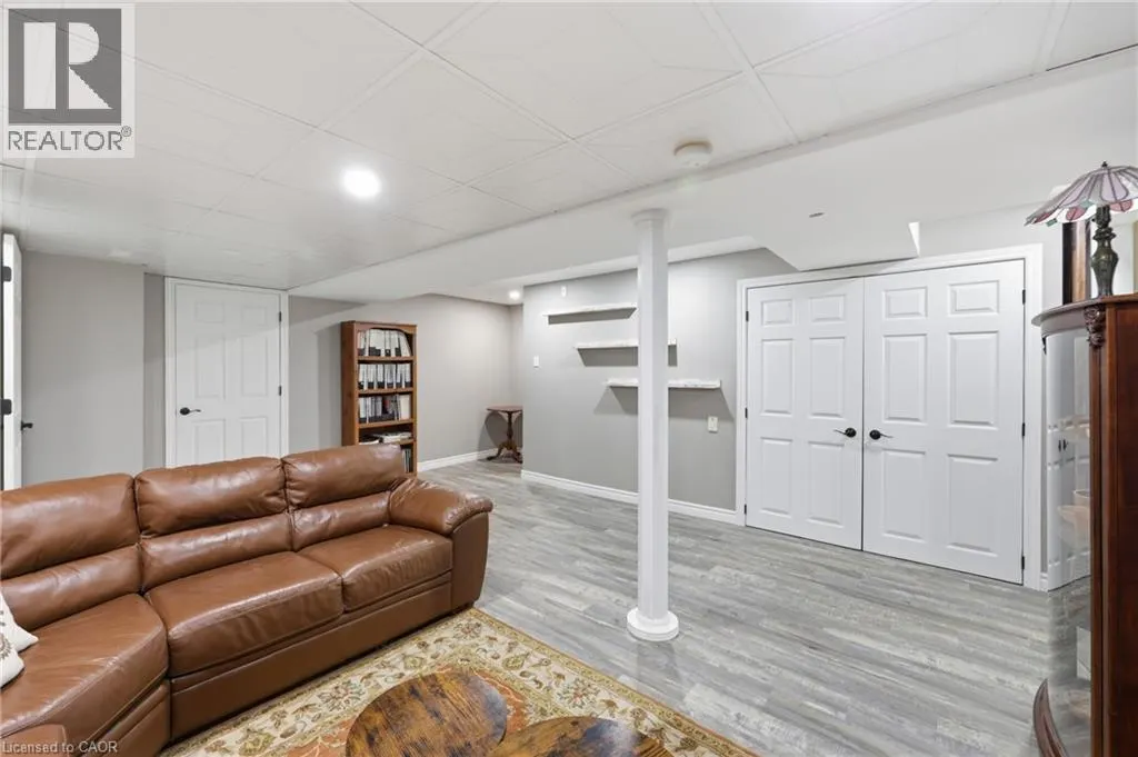 16 RED HAVEN Drive