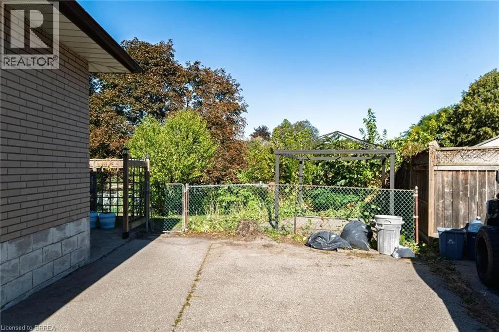 19 GILLRIE Court