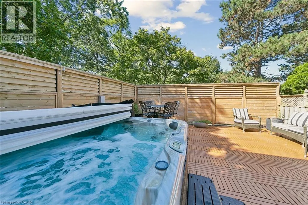 73 WINDHAVEN Place