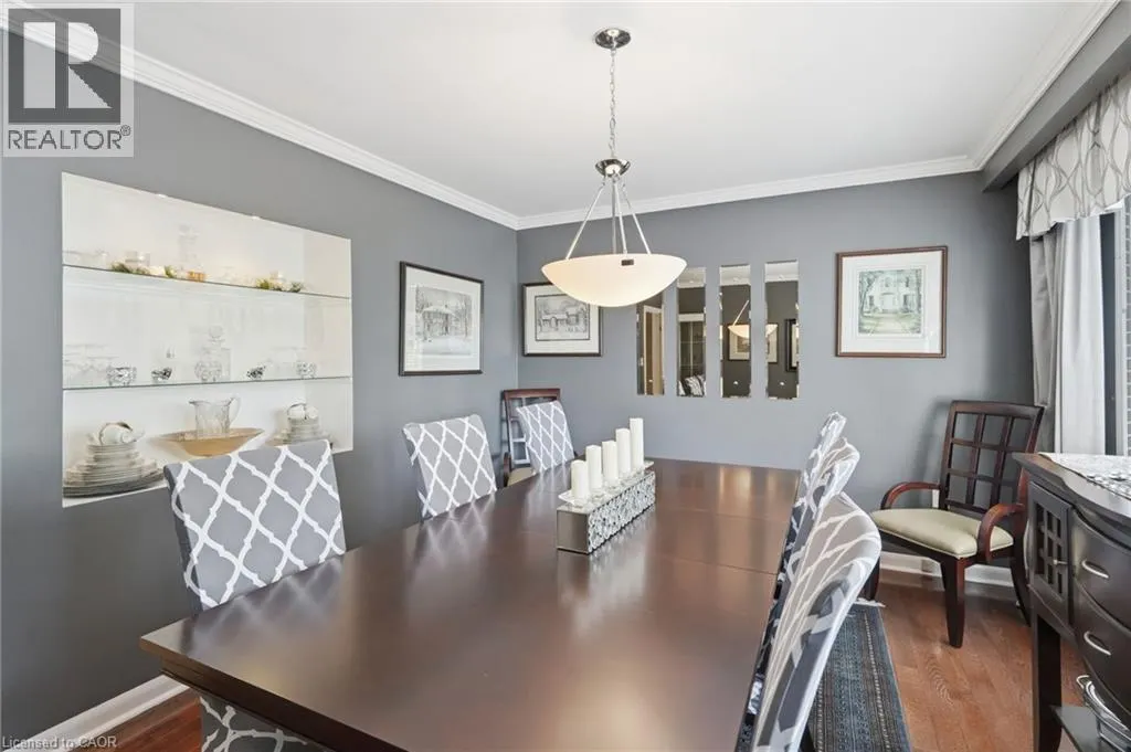 33 CENTENNIAL Parkway S