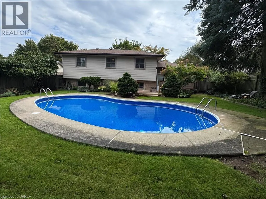 78 BERKLEY Crescent