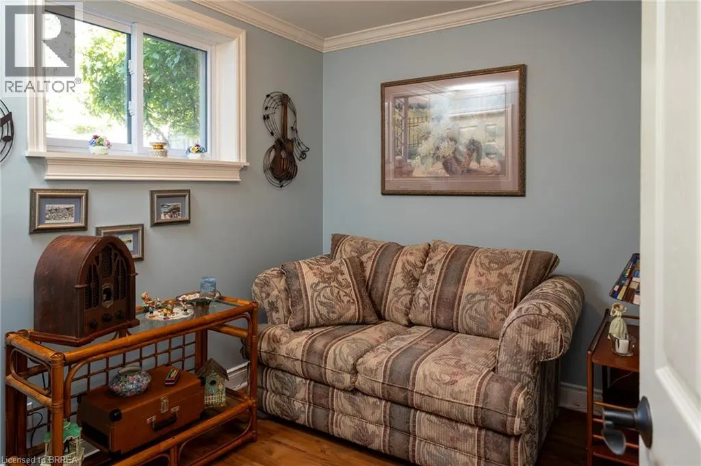 78 BERKLEY Crescent