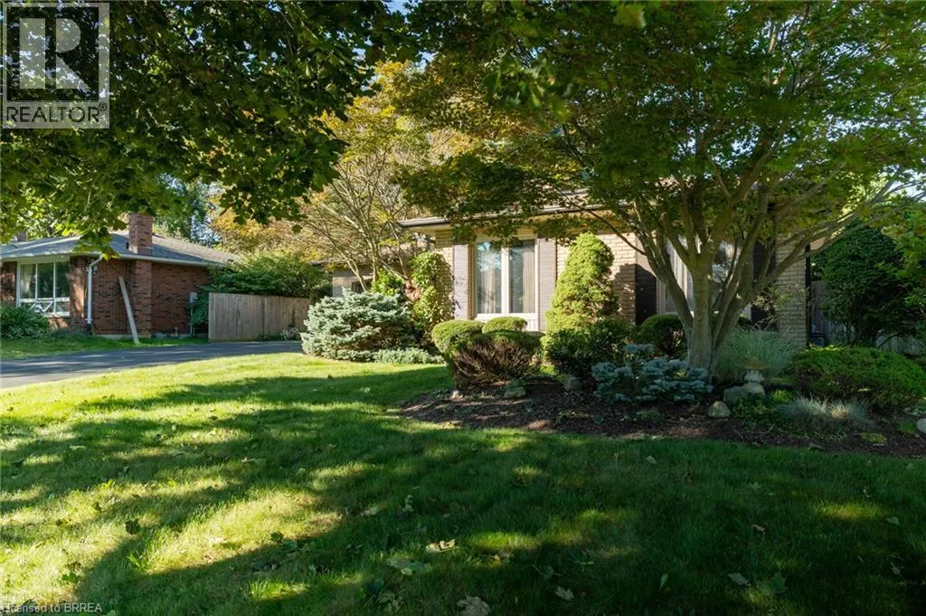 78 BERKLEY Crescent