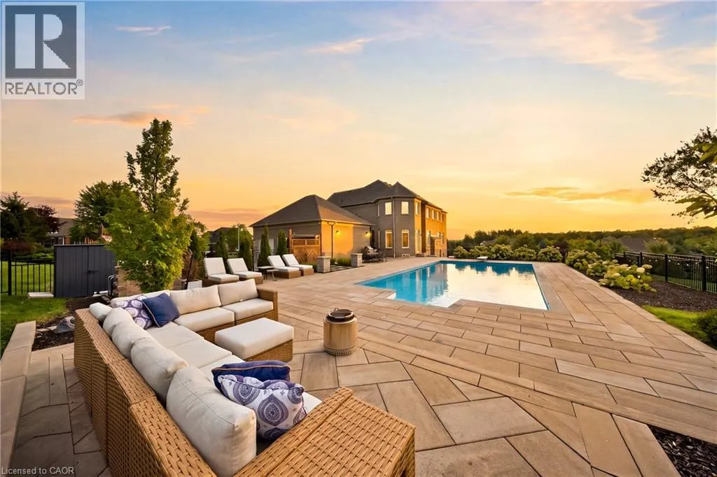 4 MORRISON Court