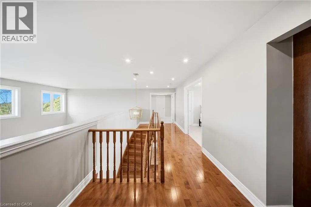 4 MORRISON Court