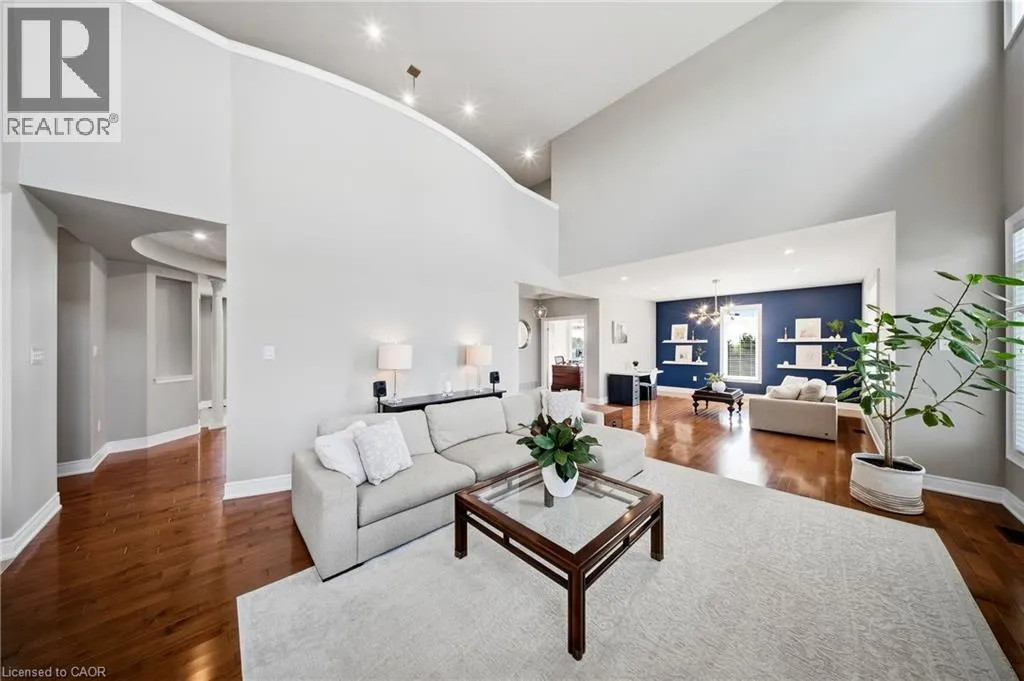 4 MORRISON Court