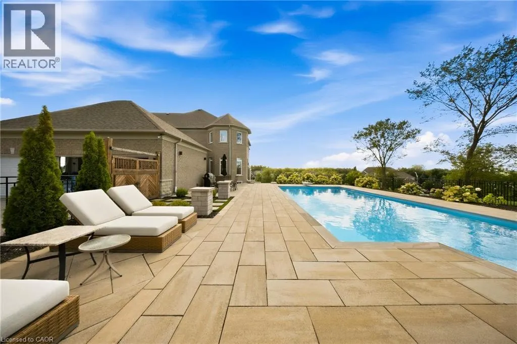 4 MORRISON Court