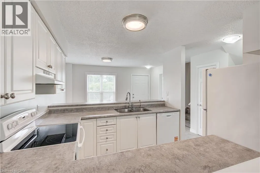 600 SARNIA Road Unit# 43 #43