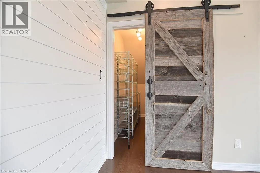 257 PARKSIDE Drive Unit# 36 #36