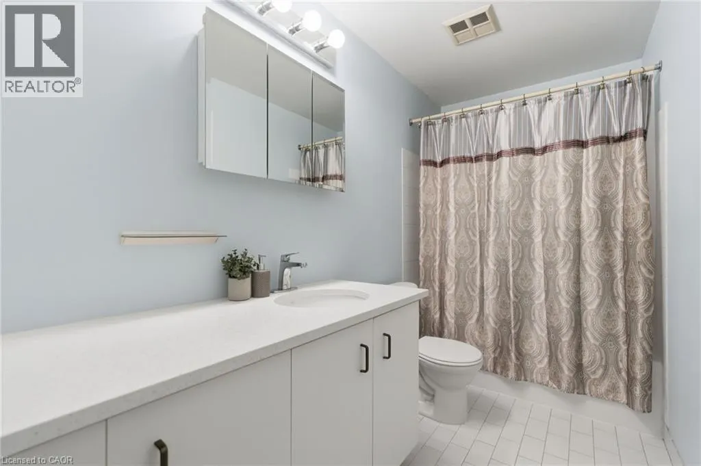 30 BLUE SPRINGS Drive Unit# 215 #215