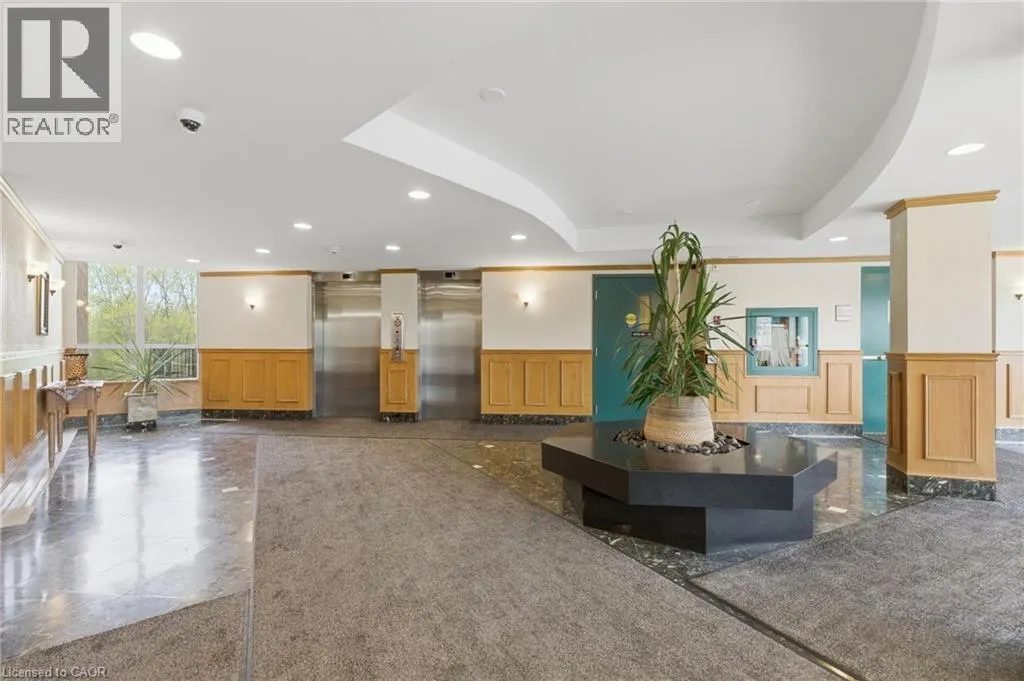 30 BLUE SPRINGS Drive Unit# 215 #215