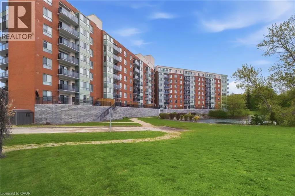 30 BLUE SPRINGS Drive Unit# 215 #215
