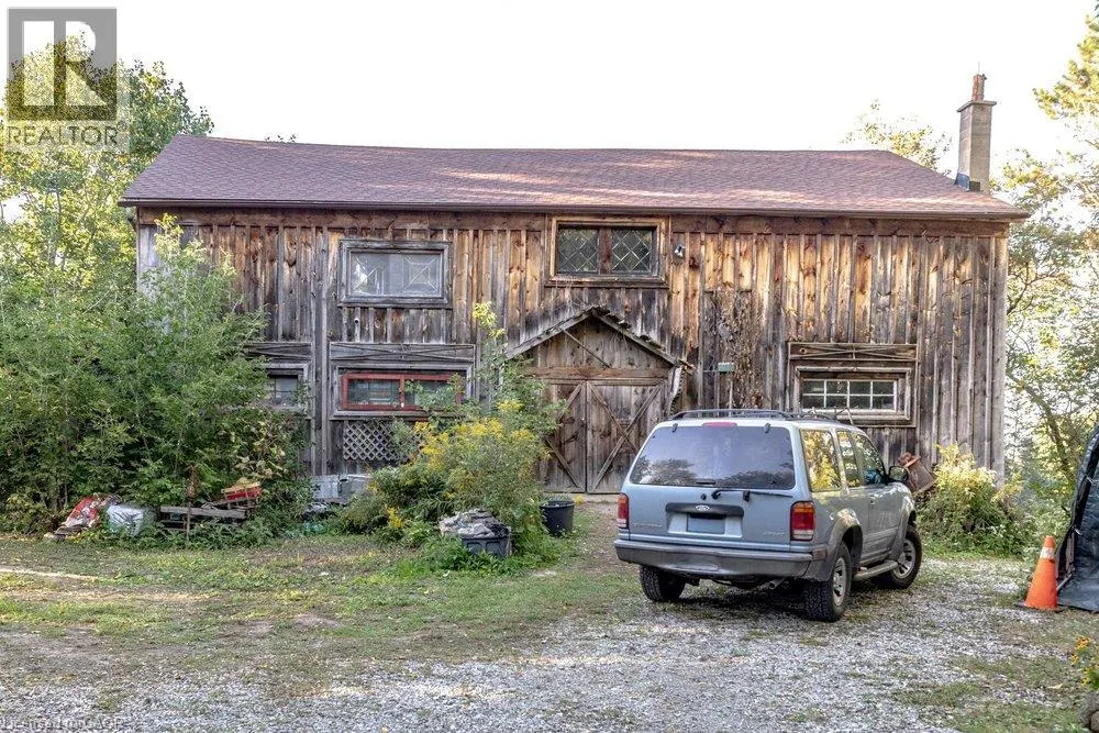 961 LOWER LIONS CLUB Road