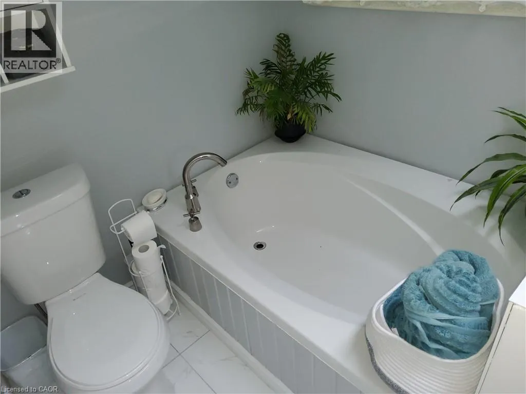 256 SOUTHCOTE Road