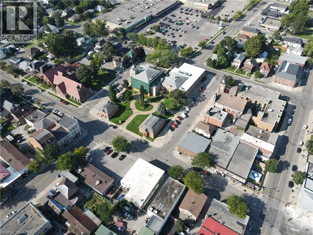 40 & 42 ROBINSON Street