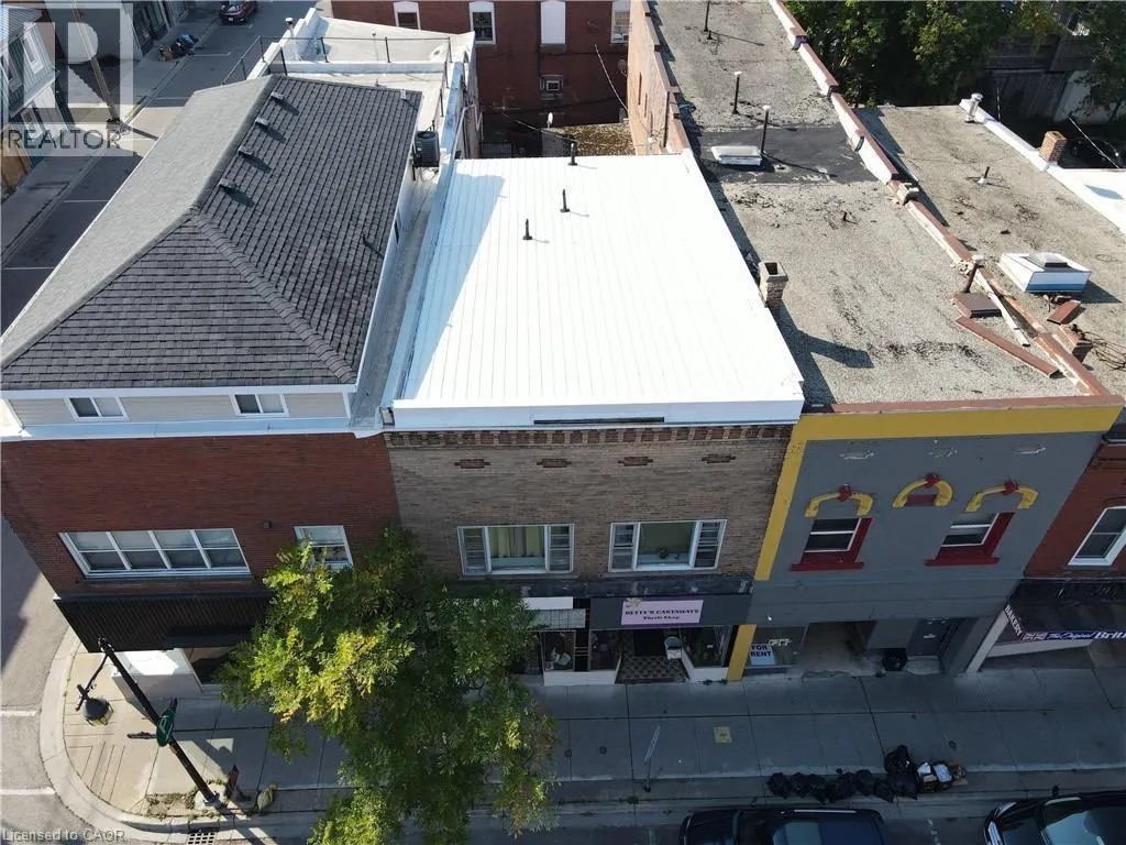 40 & 42 ROBINSON Street