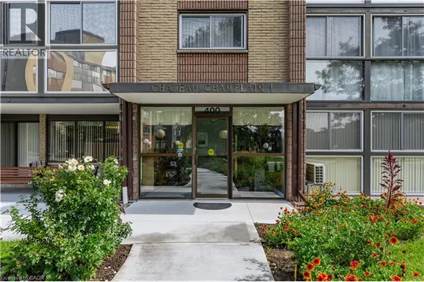 400 CHAMPLAIN Boulevard Unit# 104