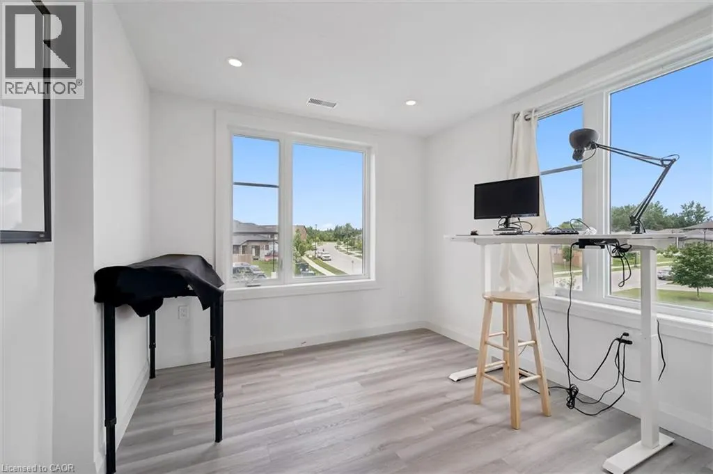 99B FARLEY Road Unit# 203 #203