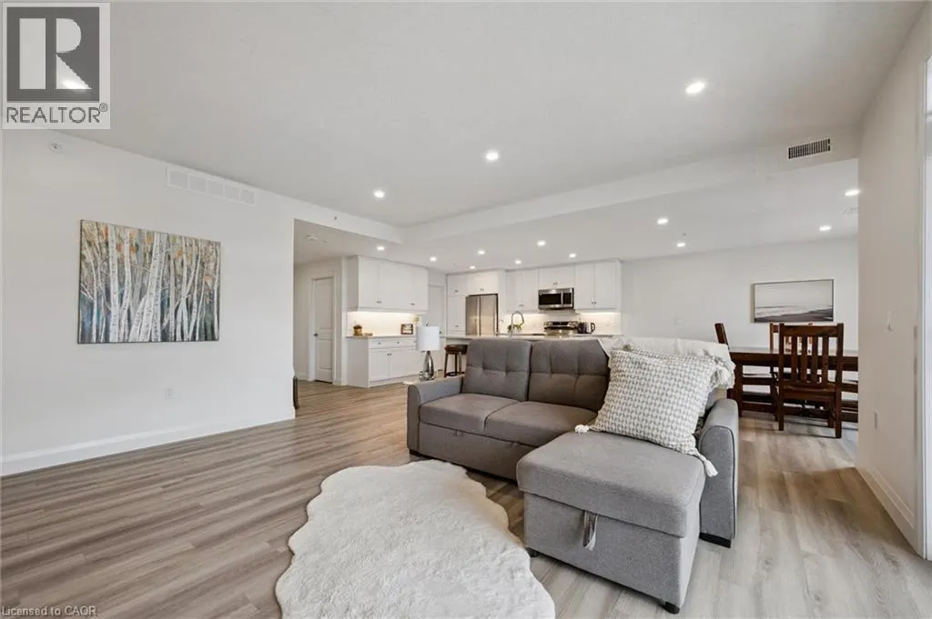 99B FARLEY Road Unit# 203 #203