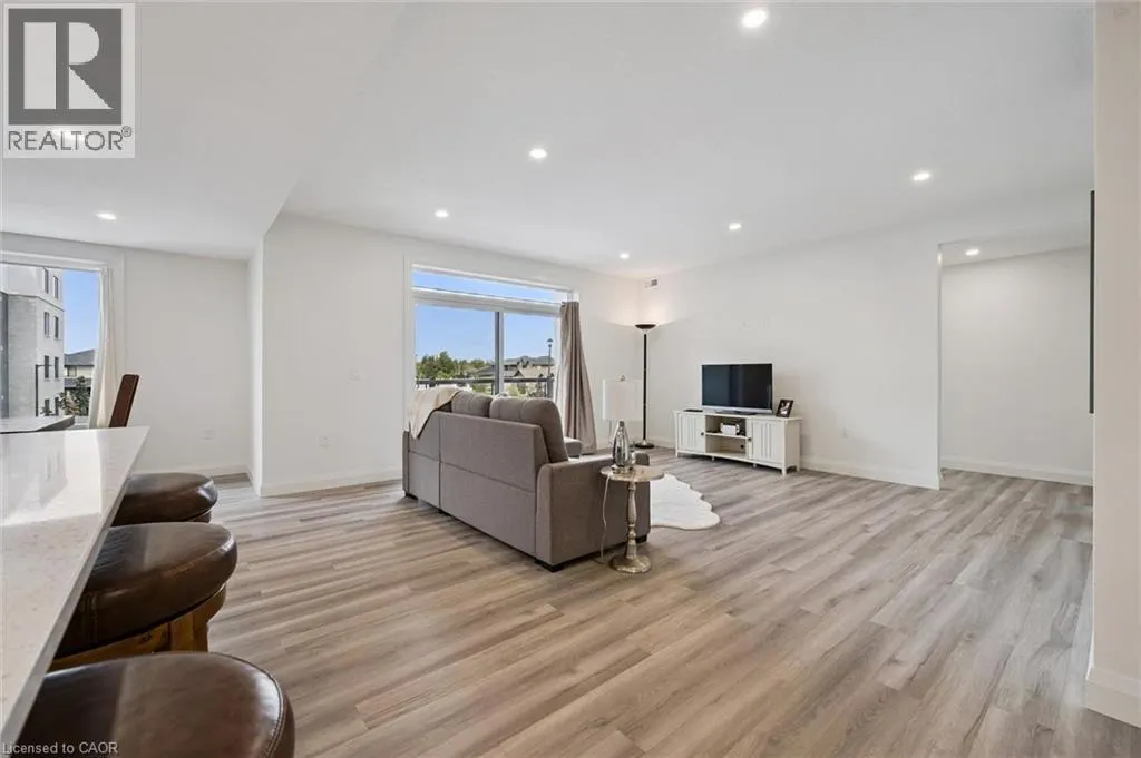99B FARLEY Road Unit# 203 #203