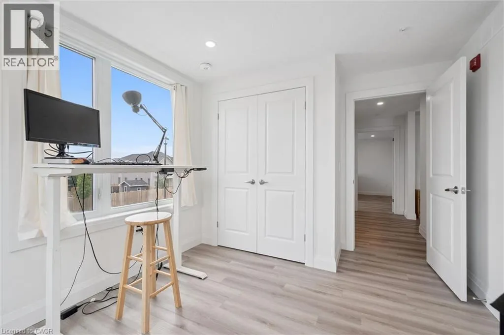 99B FARLEY Road Unit# 203 #203