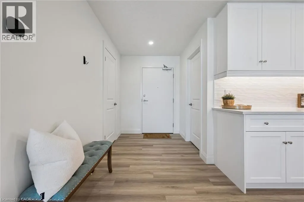 99B FARLEY Road Unit# 203 #203