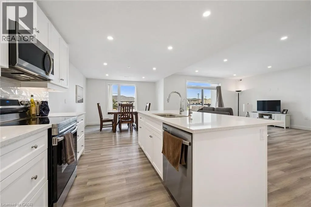 99B FARLEY Road Unit# 203 #203