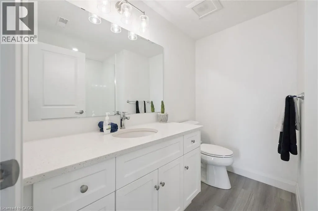 99B FARLEY Road Unit# 203 #203