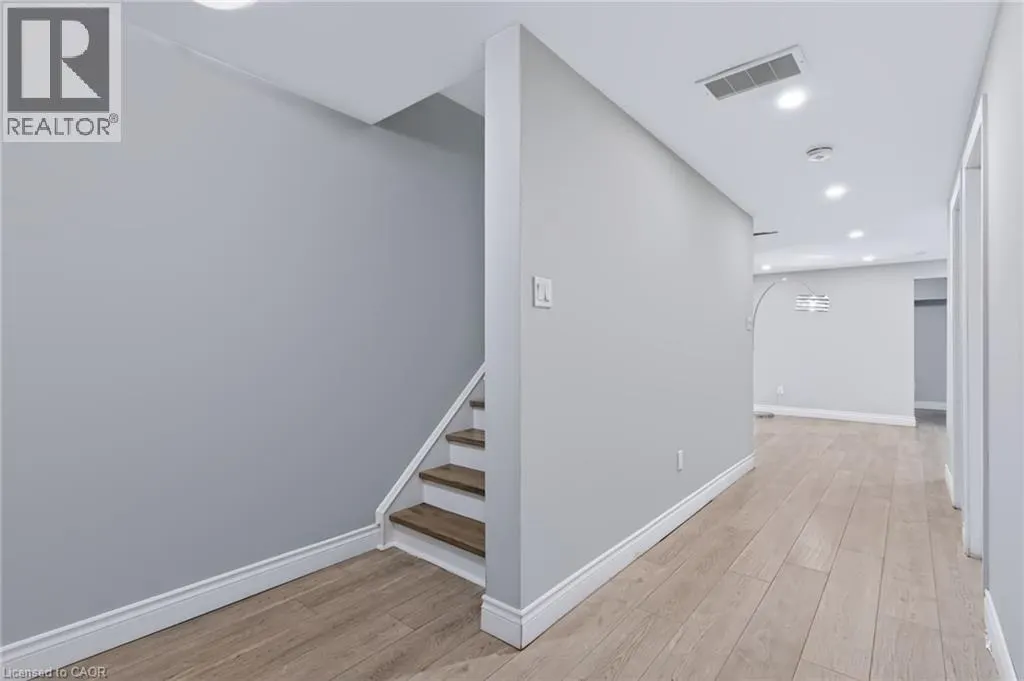 290 BARTON Street W Unit# 22 #22