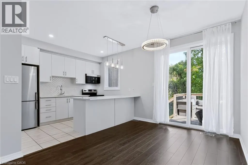 290 BARTON Street W Unit# 22 #22