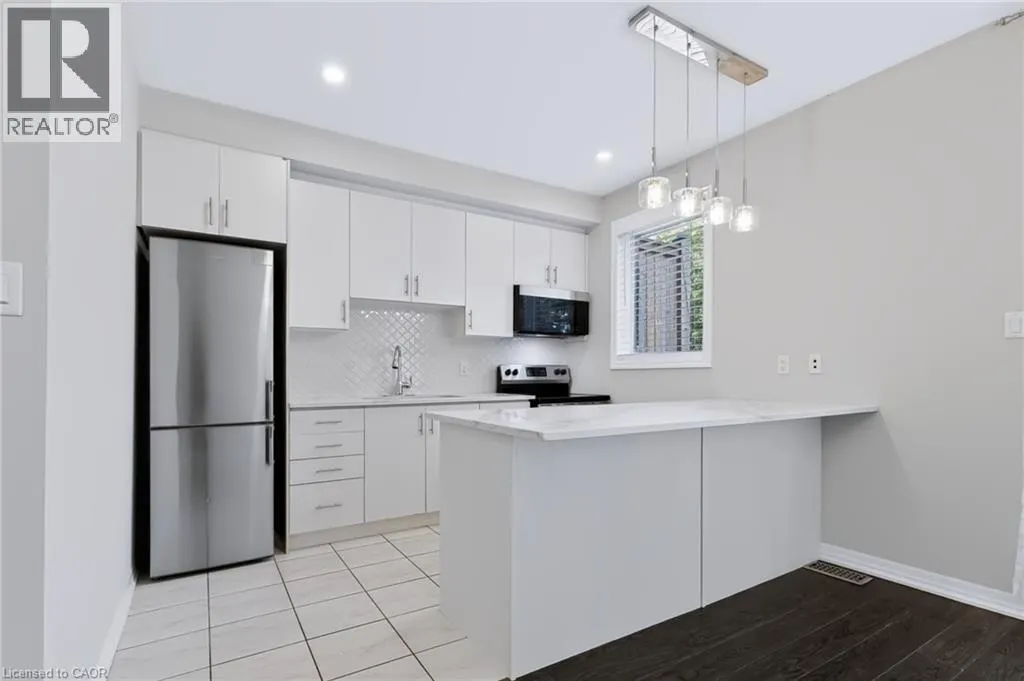 290 BARTON Street W Unit# 22 #22