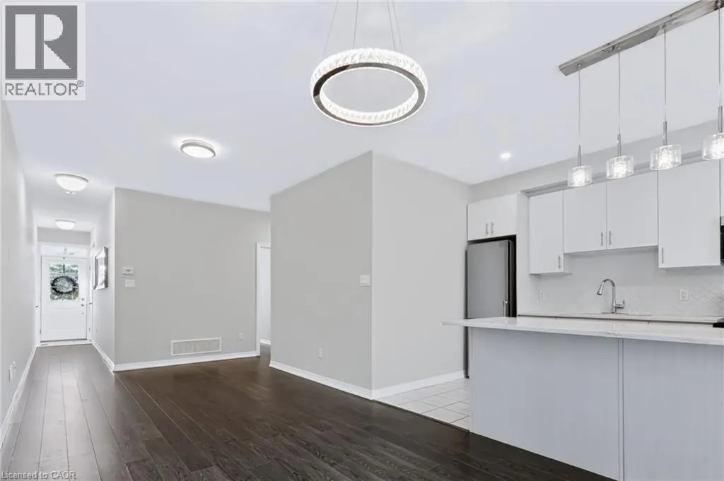 290 BARTON Street W Unit# 22 #22