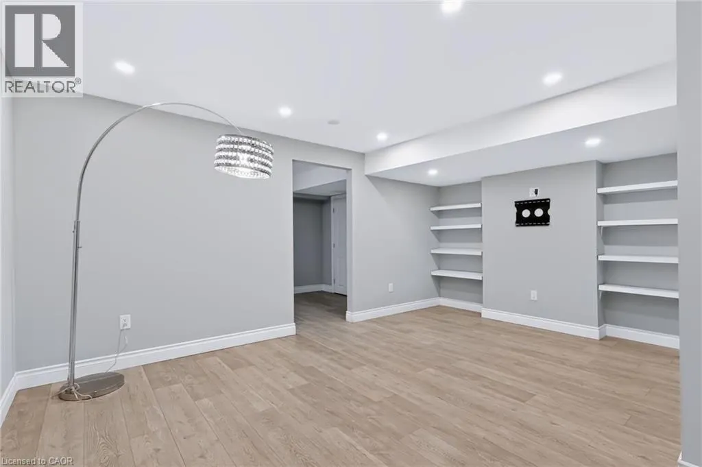 290 BARTON Street W Unit# 22 #22
