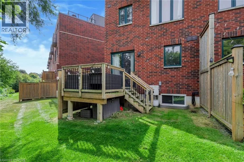 290 BARTON Street W Unit# 22 #22