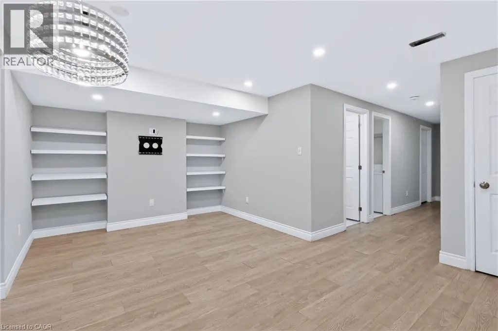 290 BARTON Street W Unit# 22 #22