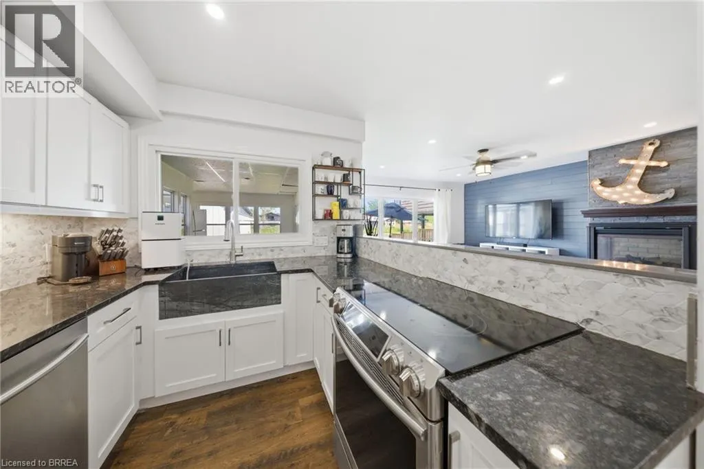 382 CEDAR Drive