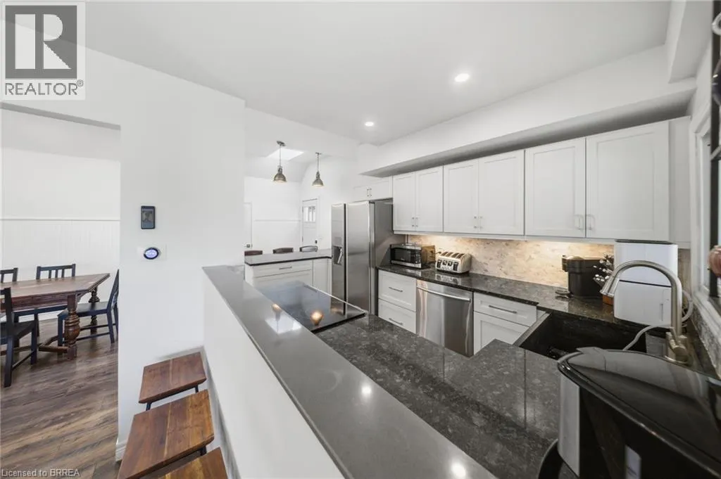 382 CEDAR Drive