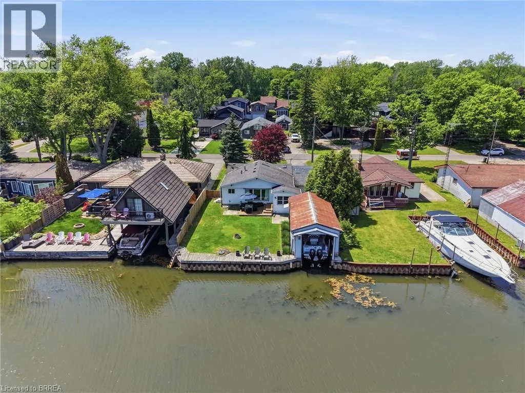 382 CEDAR Drive