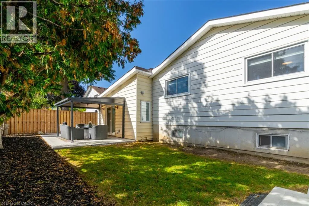582 STRATHCONA Court