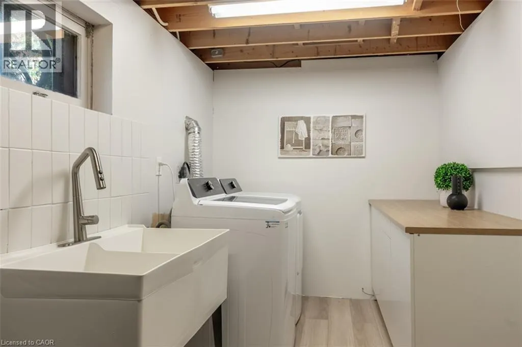 582 STRATHCONA Court