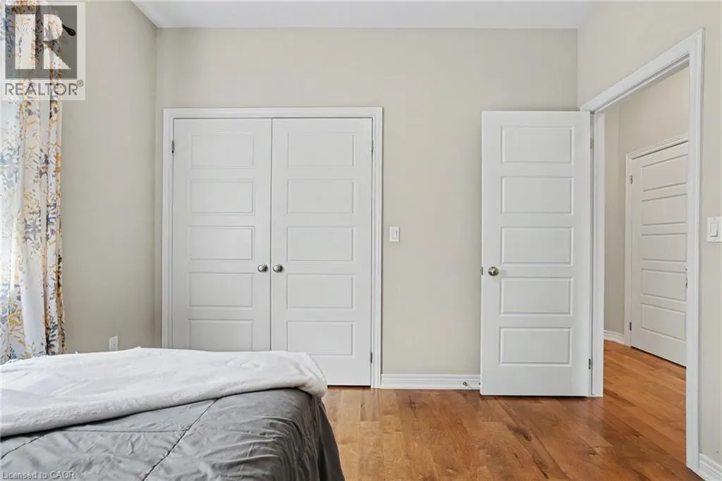 12 SILVERWOOD Avenue