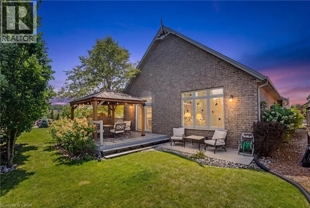 12 SILVERWOOD Avenue