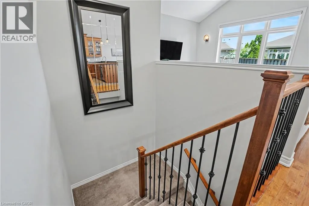 12 SILVERWOOD Avenue