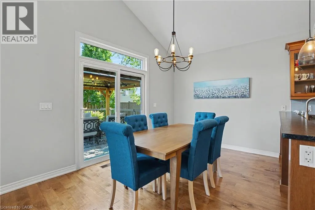 12 SILVERWOOD Avenue